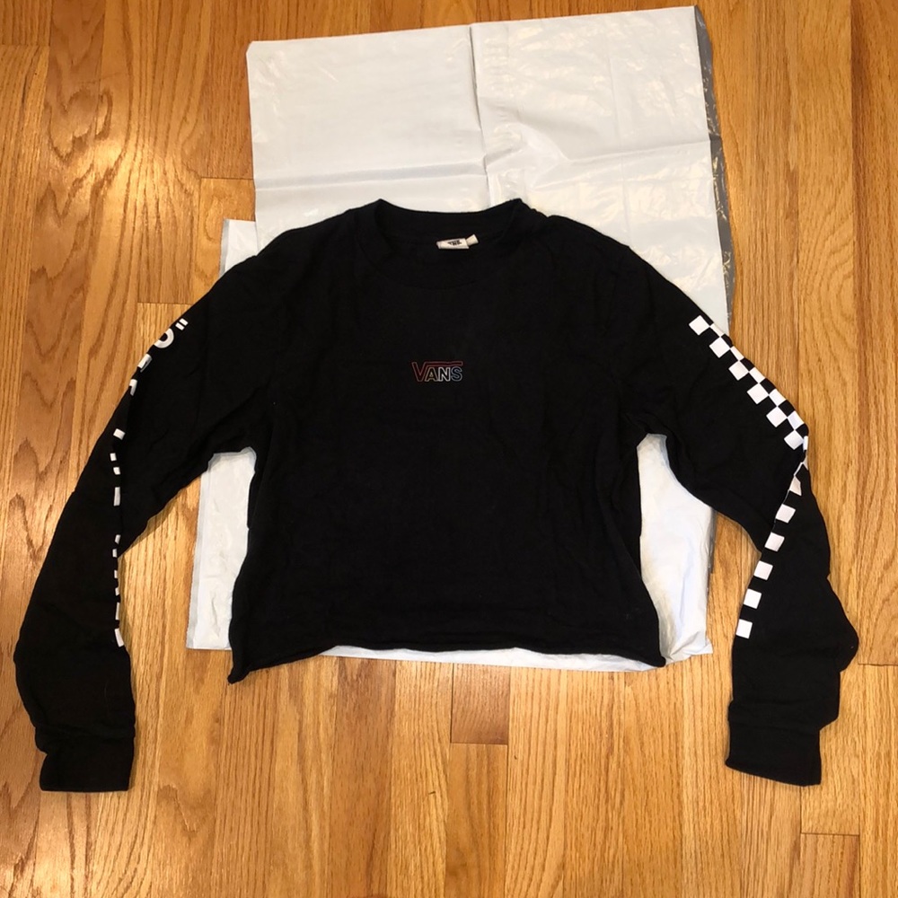 Cropped Long Sleeve Shirt